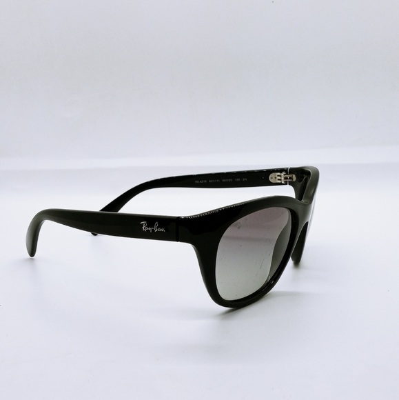 Solid black Ray-ban sunglasses RB4216 - Picture 2 of 2